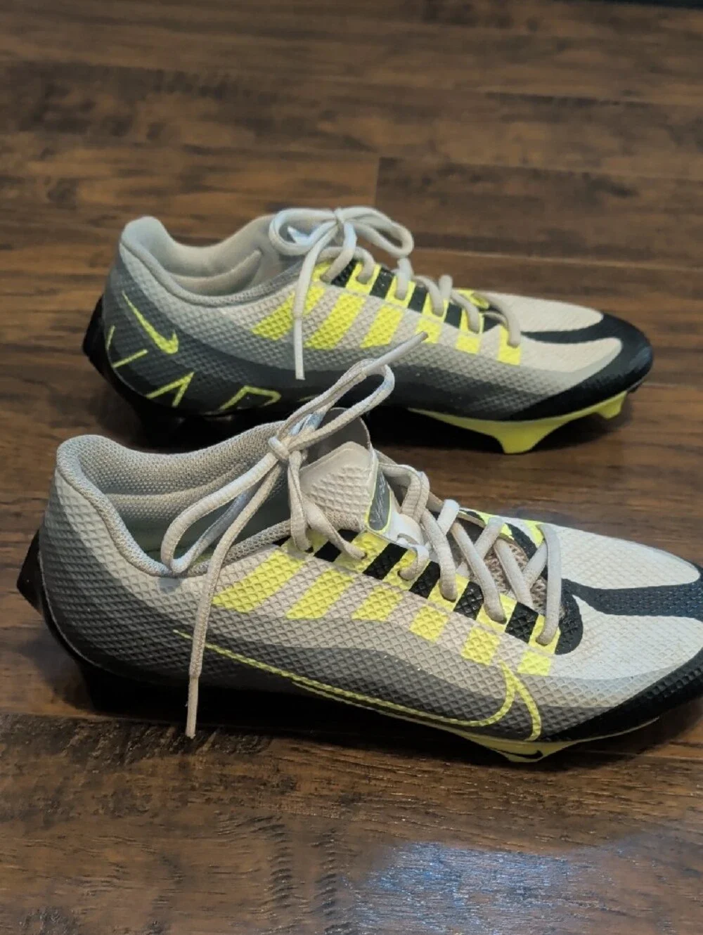 Nike White Mesh Running Shoes with Black Accents